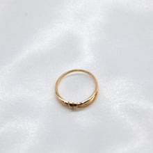 Load image into Gallery viewer, Knotted Gold Ring
